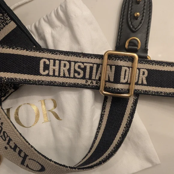 💙$2800 DIRECT! Authentic Christian Dior Monogram Bag Full Set! - Picture 10 of 13